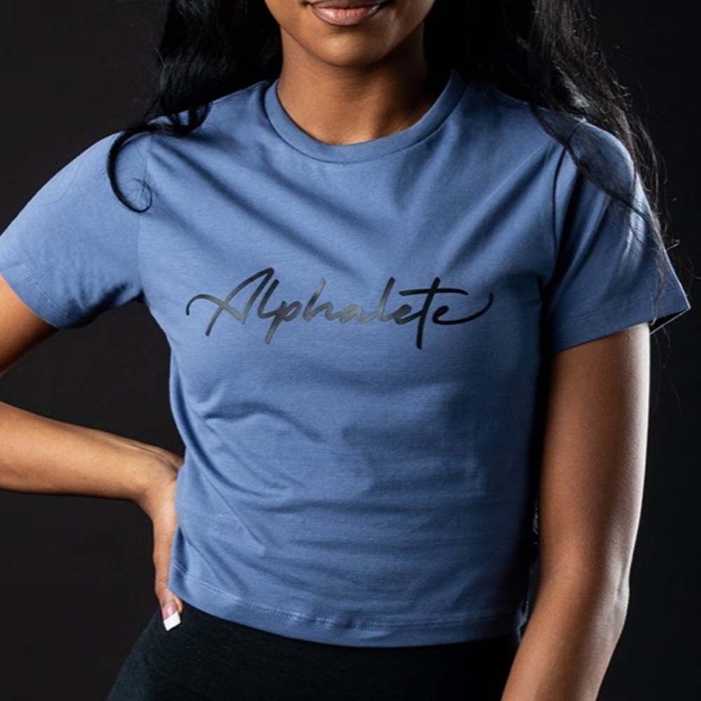 Alphalete Signature Fitted Crop Top
